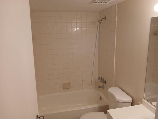 Building Photo - 677 Trace Cir