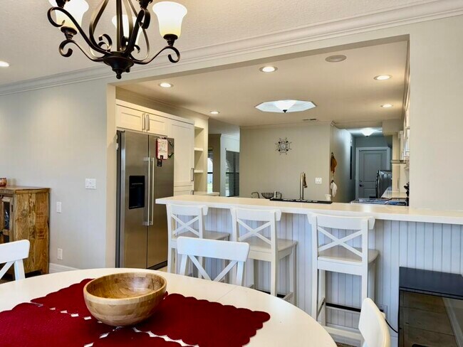 Building Photo - 10577 Santa Laguna Dr