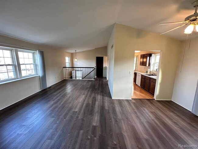 Building Photo - 20923 W Glen Haven Cir