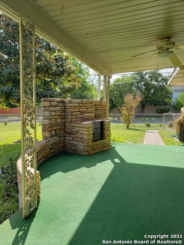 Building Photo - 600 Antler Dr