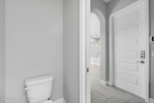 Building Photo - 2713 Rodina Dr