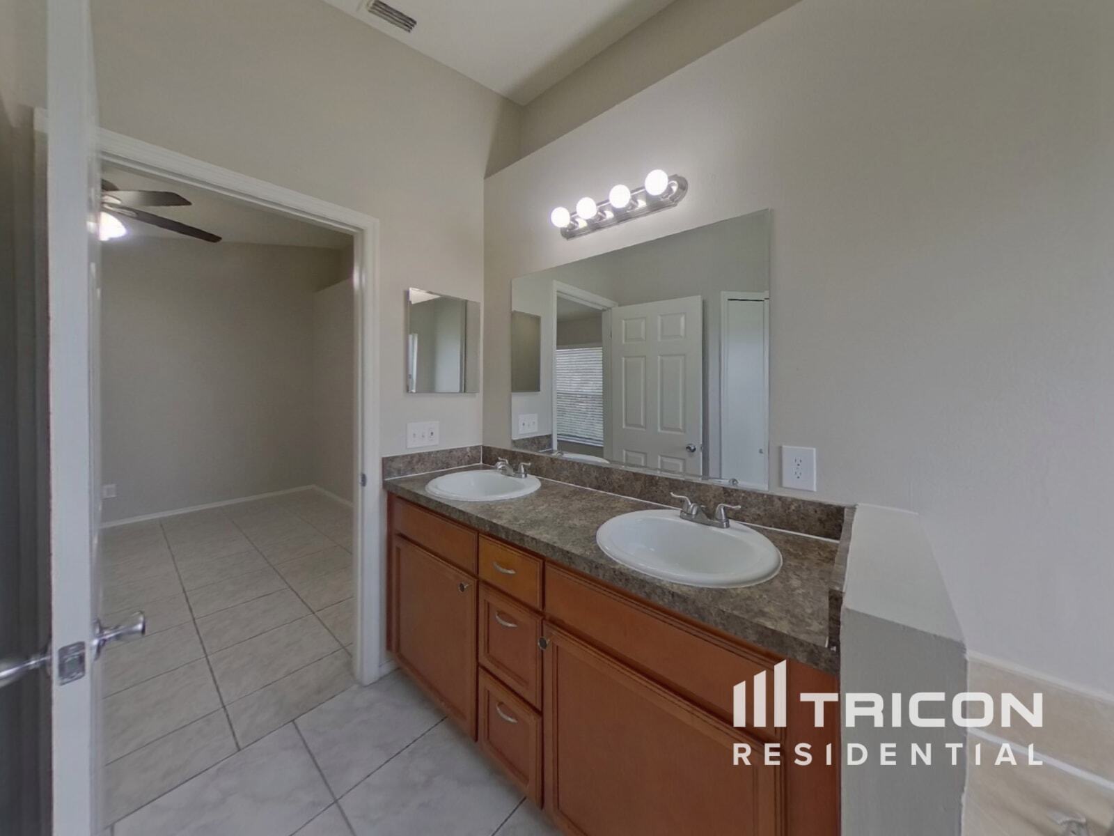 Building Photo - 7812 Sagebrush Pl