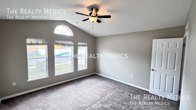 Building Photo - 130 Wheatfield Cir