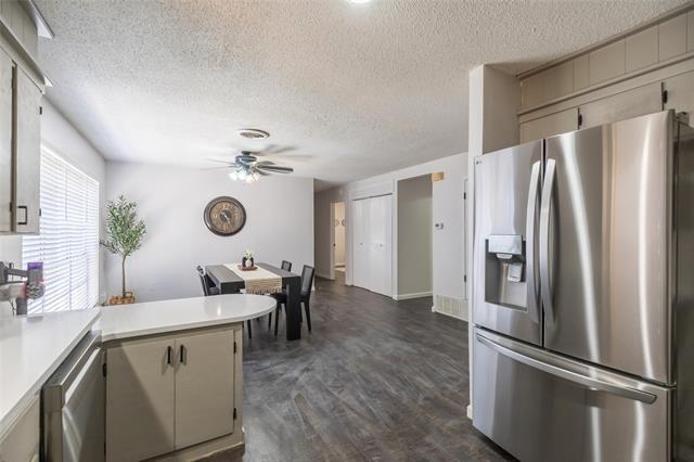 Building Photo - 3333 S 27th St