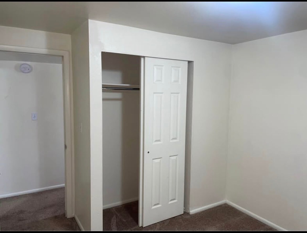 Building Photo - 1637 Avalon Rd