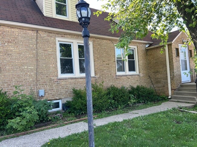 Building Photo - 25080 IL-173