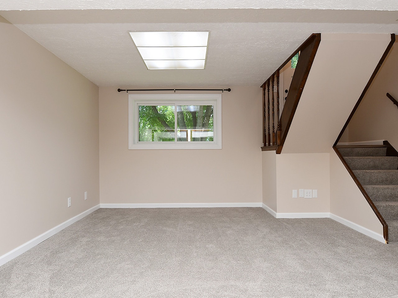 Building Photo - 14028 Madison Cir
