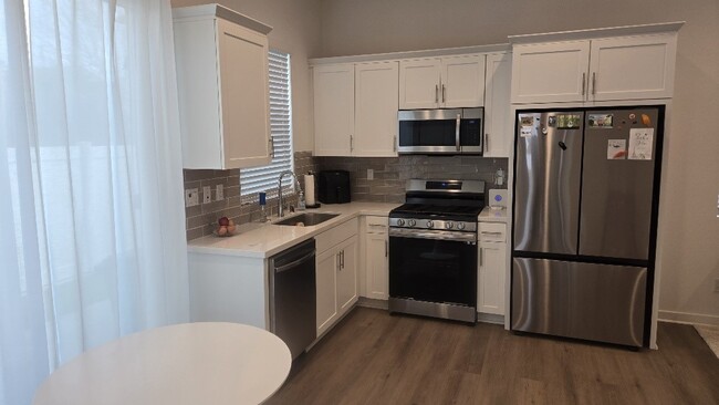 Building Photo - 2456 E Encanto Pso