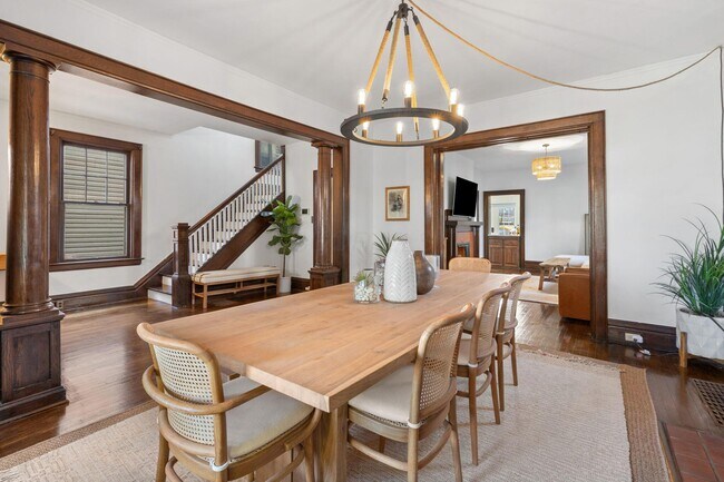 Building Photo - 439 Thurman Ave