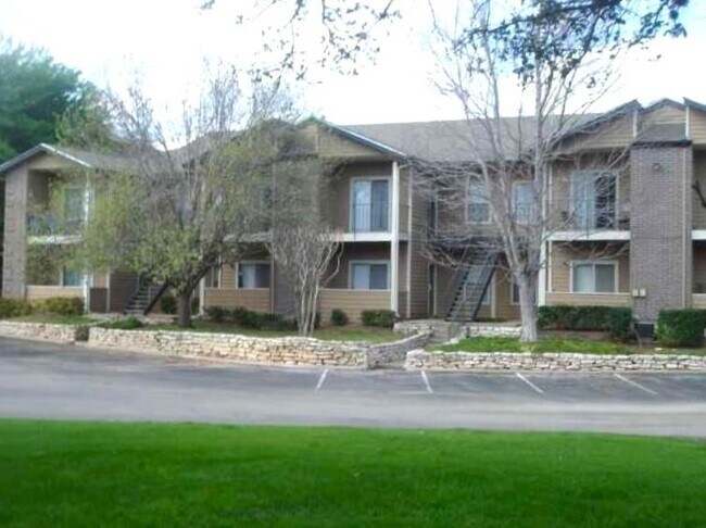 Primary Photo - 12166 Metric Blvd