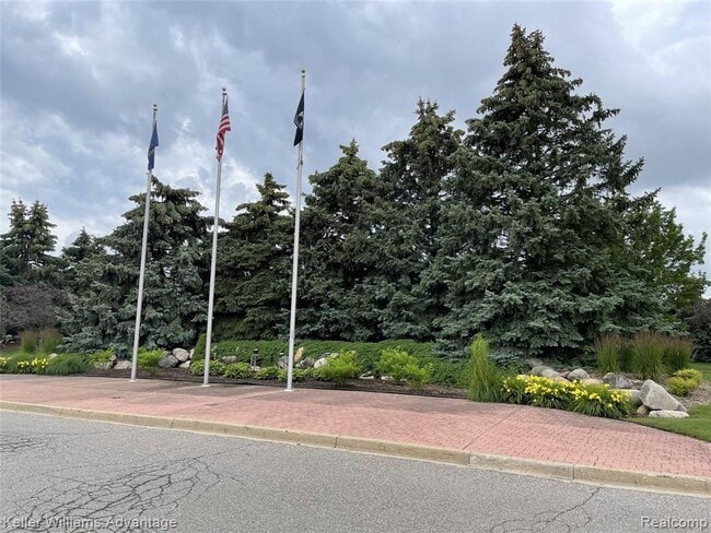 Building Photo - 42595 Lilley Pointe Dr