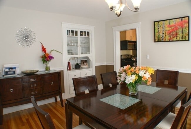 Building Photo - 16 Fairmont St