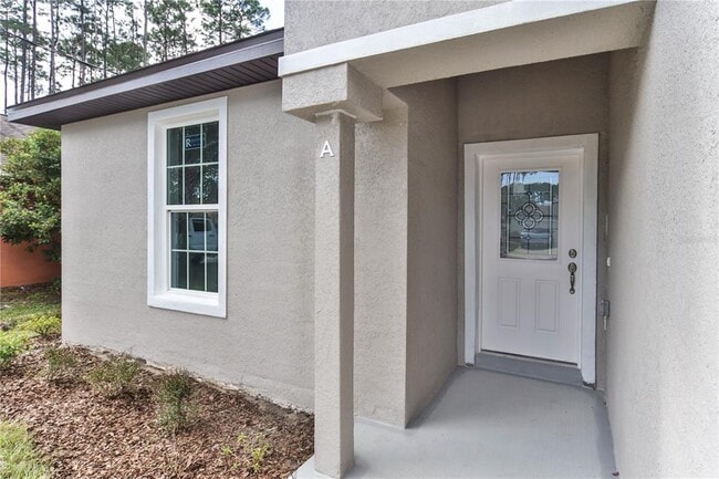 Building Photo - 19 Emmons Ln