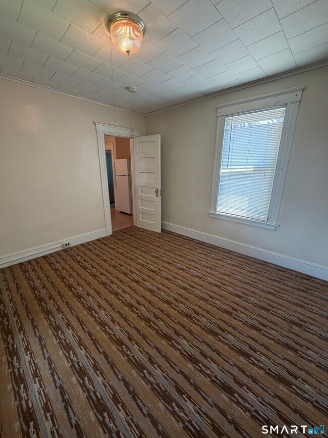 Building Photo - 9 Pierpont St
