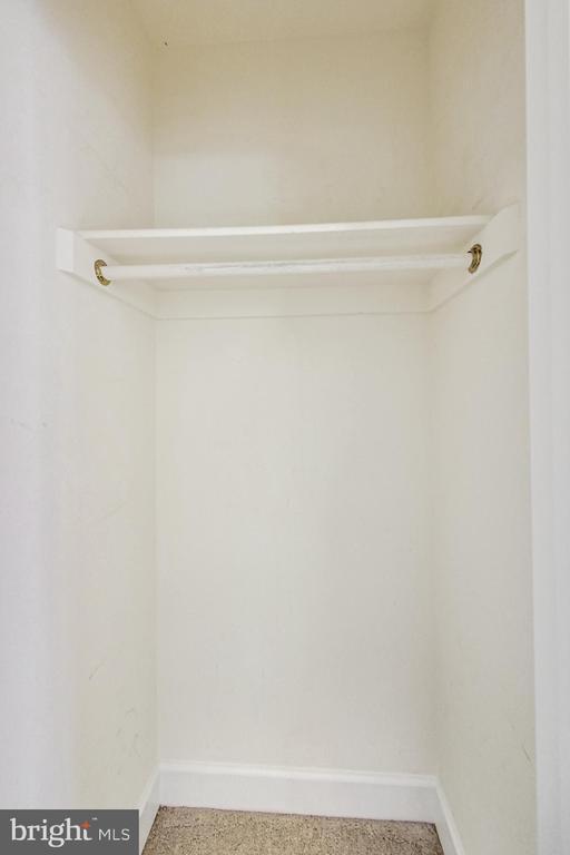 Building Photo - 6104 Cool Spring Terrace S