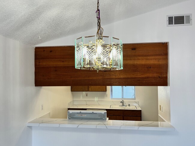 Dining room 2 - 37273 Bankside Dr