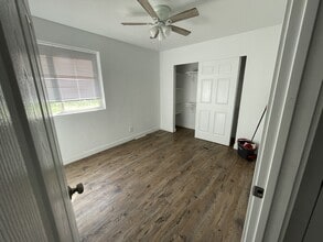 Building Photo - 113 Lilac Way
