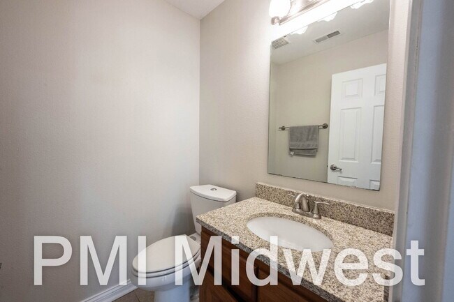 Building Photo - 18058 Cristin Way