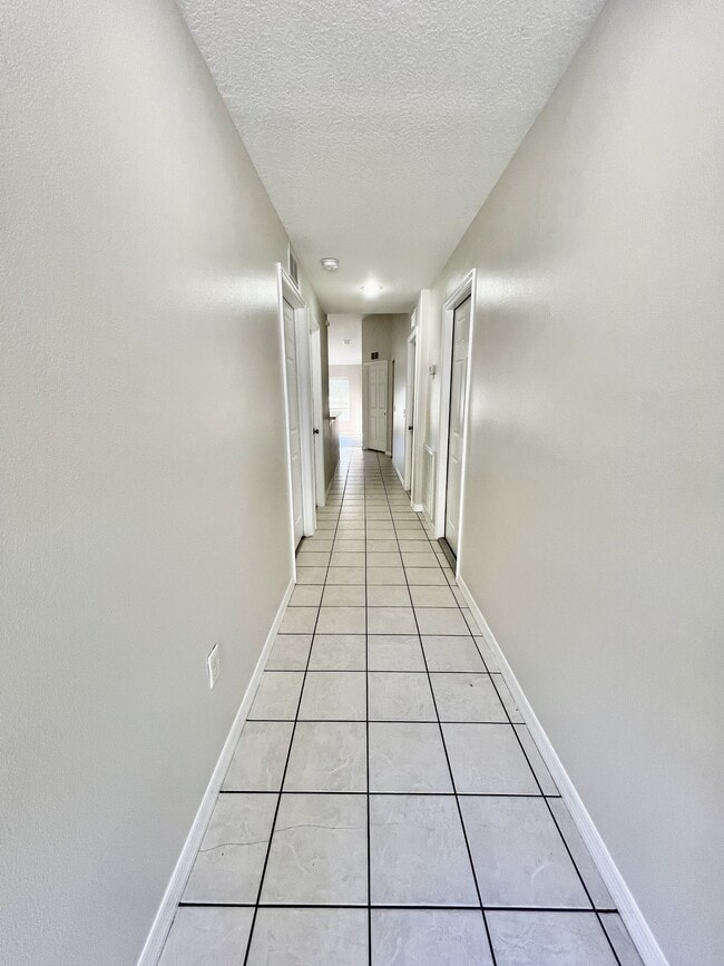 Building Photo - 37228 Grassy Hill Ln