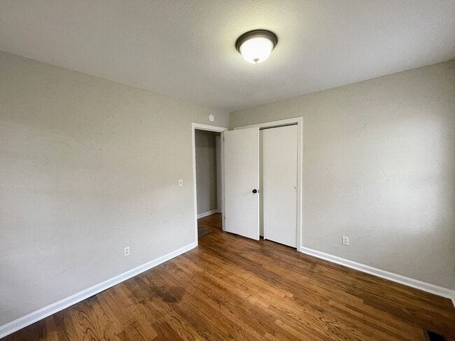 Building Photo - 615 Austin Dr NW