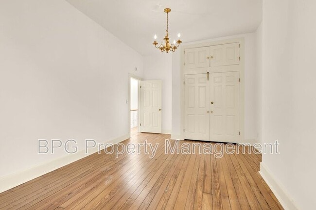 Building Photo - 1302 S Street NW