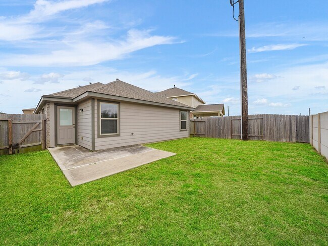 Building Photo - 25554 Pitchfork Ranch Pl