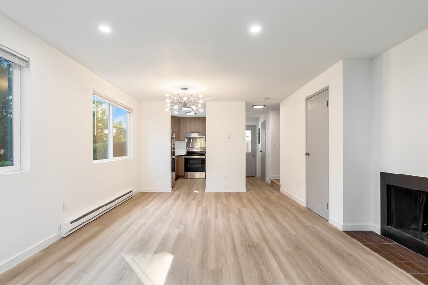 Building Photo - 11334 3rd Ave NE