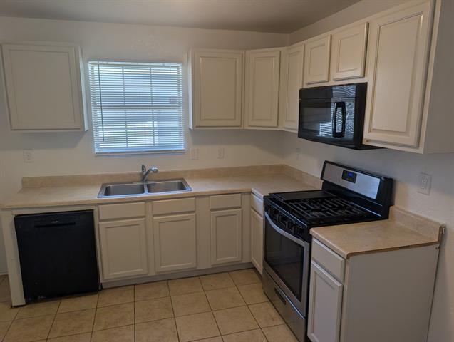 Building Photo - 4918 Harwood St