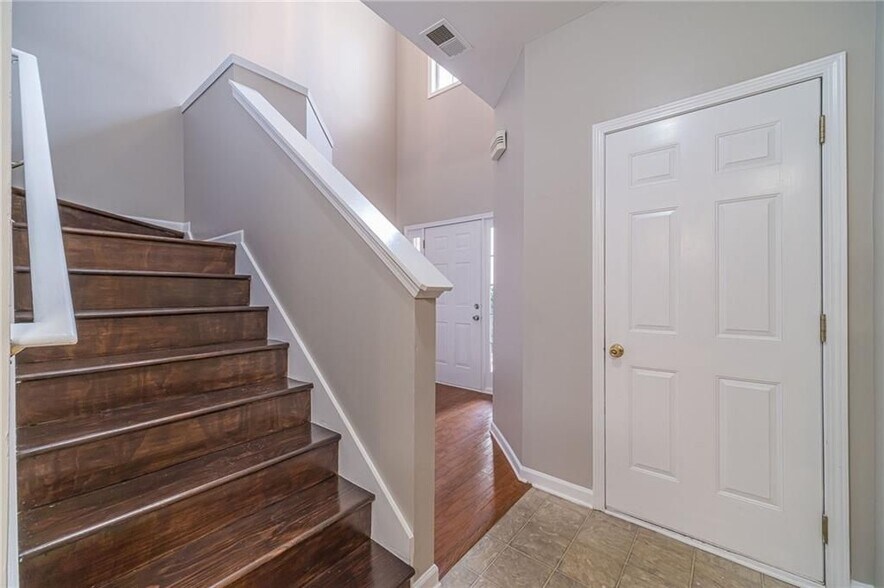 Building Photo - 1191 Primrose View Cir NW