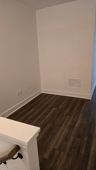 Building Photo - 7104 Donatello Dr
