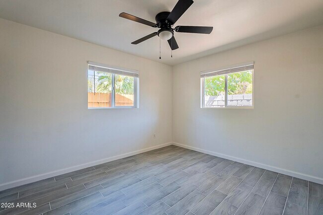 Building Photo - 2028 S College Ave