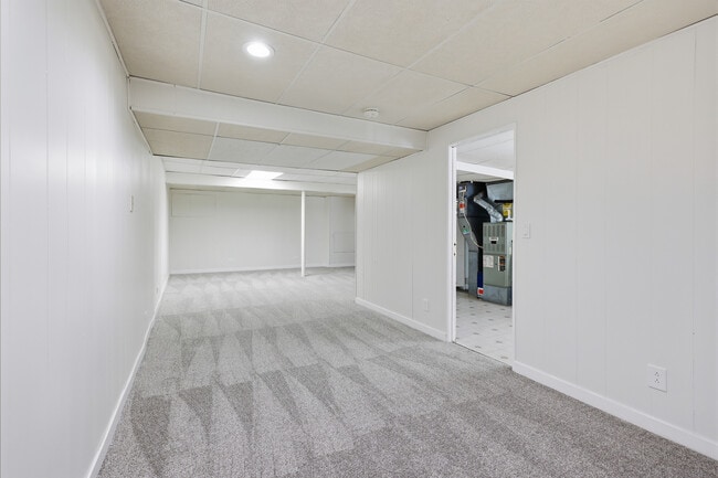Building Photo - 1542 Anderson Ln