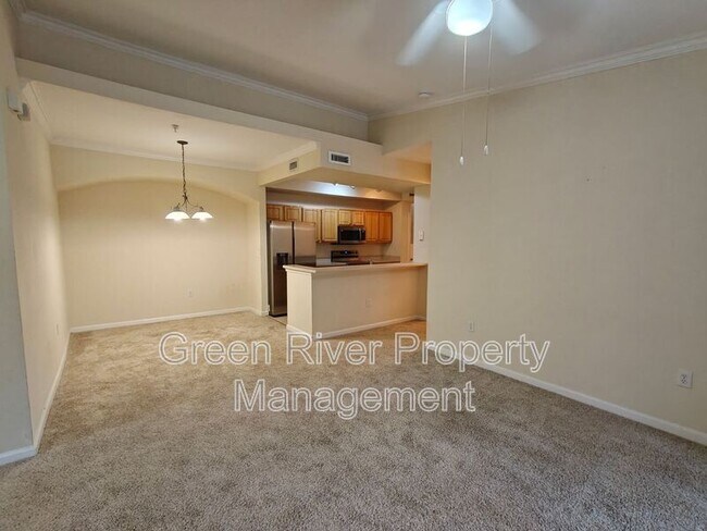 Building Photo - 10075 Gate Pkwy N