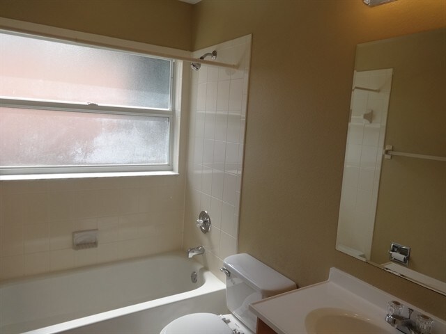 Building Photo - 6804 Sassanon Court