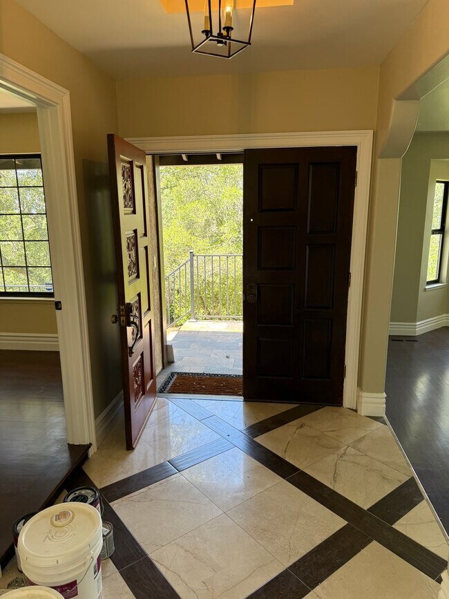 Building Photo - Beautiful 4/2.5 Granite Bay Home