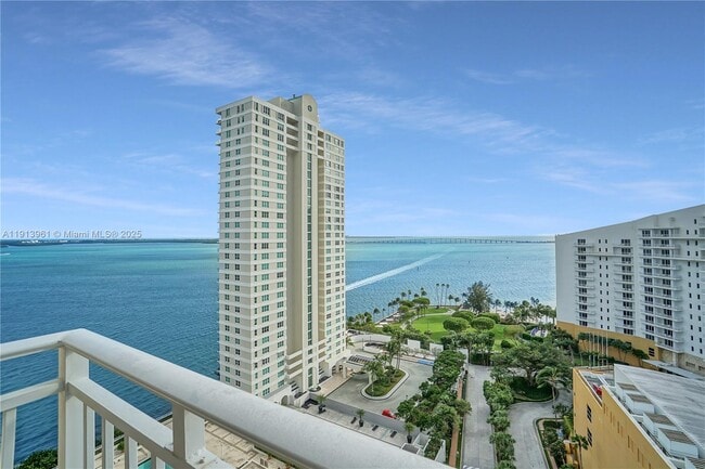 Building Photo - 770 Claughton Island Dr