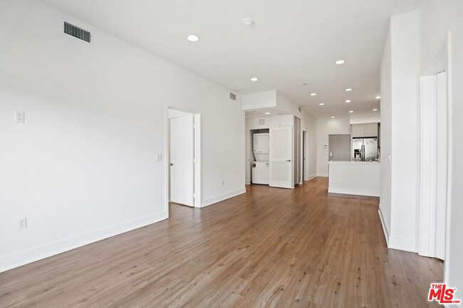 Building Photo - 5308 Sepulveda Blvd