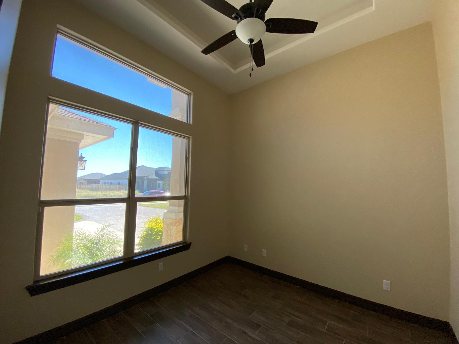 Building Photo - 13921 N 36th St