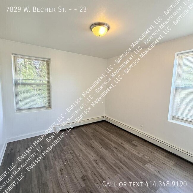 Building Photo - 7829 W Becher St