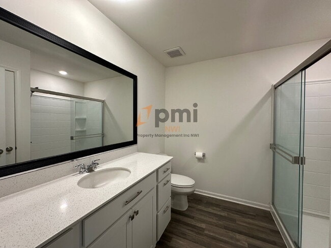 Building Photo - 1765 E 110th Pl