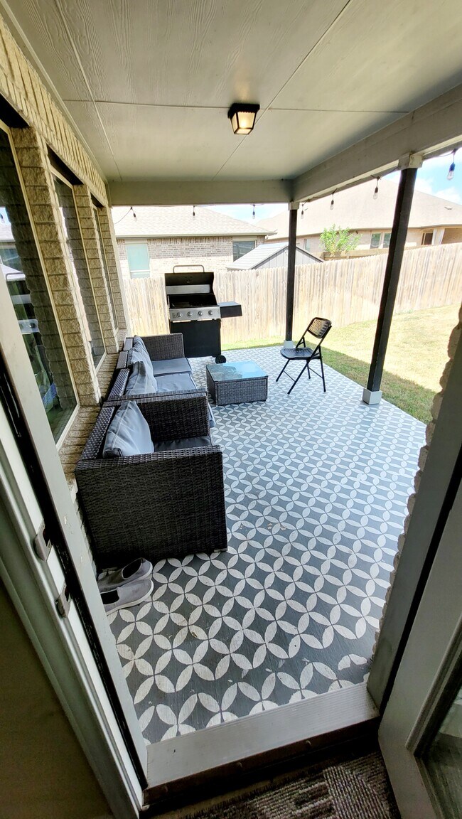 Building Photo - 1967 Mexia Dr