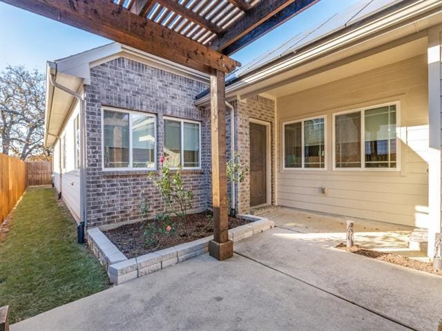 Building Photo - 532 Val Verde St