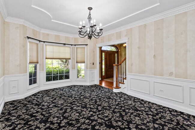 Building Photo - 4N475 S Robert Frost Cir