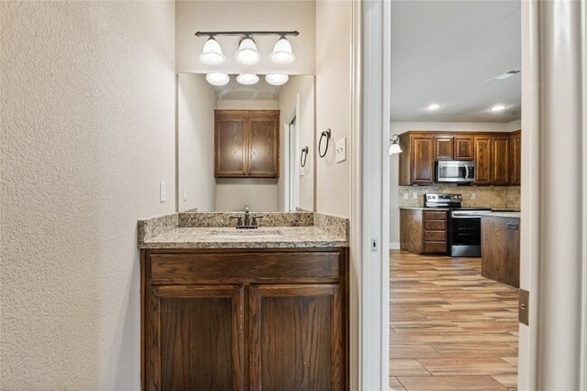 Building Photo - 4904 Ridglea Hills Ct