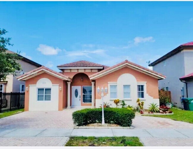 Primary Photo - 1150 SW 154th Ave