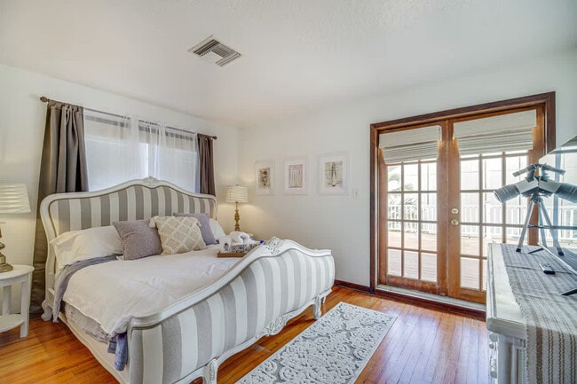 Building Photo - 9 Francis St