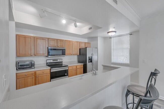 Building Photo - 10075 Gate Pkwy N