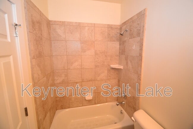 Building Photo - 540 N 600 W
