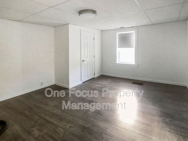 Building Photo - 1724 Steam Valley Rd