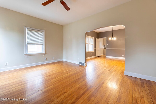 Building Photo - 505 Oxford Pl